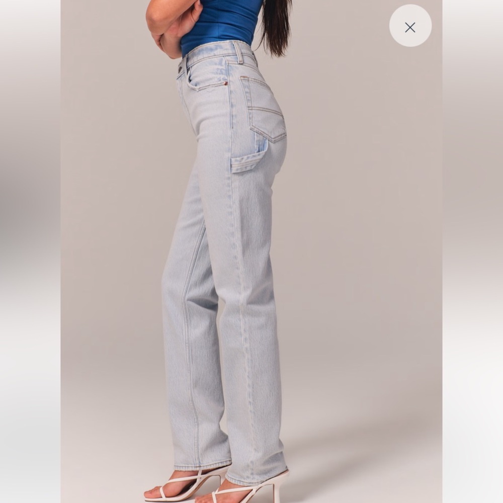 Abercrombie & Fitch Ultra High Rise 90s Straight Carpenter Jean